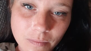Brauche etwas hilfe dabei ich habe so gerne was zwischen mein Beinen