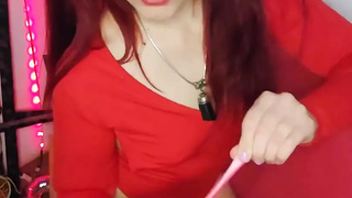 Shyyfxx Beautifull Strawberry Blonde Playing with Different Balloons!