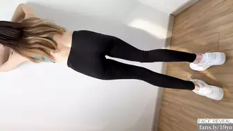 ANAL ???? CLOSE UP: I wear leggings all day without underwear and dream when someone takes them off