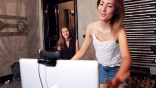 Amateur Homemade Online camera Show with 3 Whores