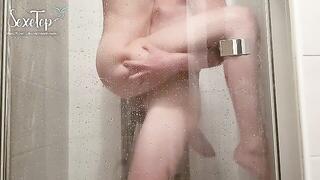 I Show the Webcam how I Fuck my Gf in the Shower
